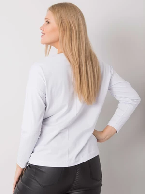 Larger white blouse with long sleeves