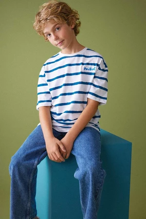 DEFACTO Oversize Fit Embroidered Short Sleeve T-Shirt