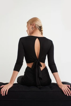 Cool & Sexy Women's Black Backless Tie-Up Crop Blouse