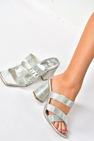 Fox Shoes Women's Silver Snake Print Heeled Slippers