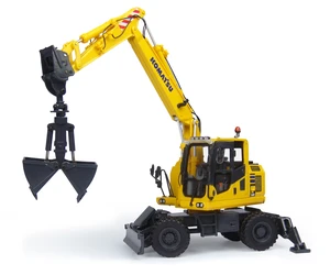 Komatsu PW148-10 Wheeled Excavator with Clamshell Bucket 1/50 Diecast Model by Universal Hobbies