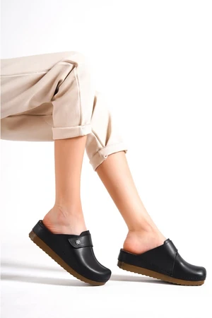 Capone Outfitters Mules - Black - Flat