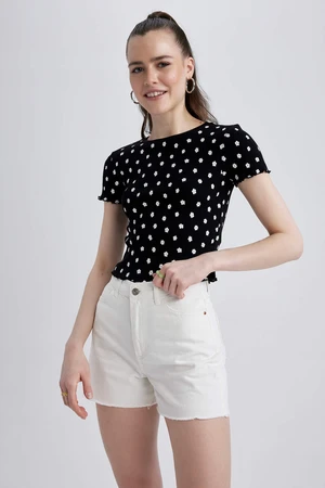 DEFACTO Fitted Patterned Crew Neck Short Sleeve Square Textured Waffle T-Shirt