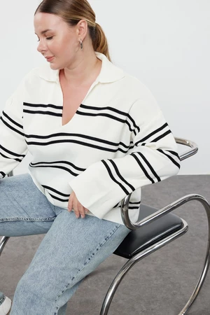 Trendyol Curve Ecru Striped Knitwear Sweater