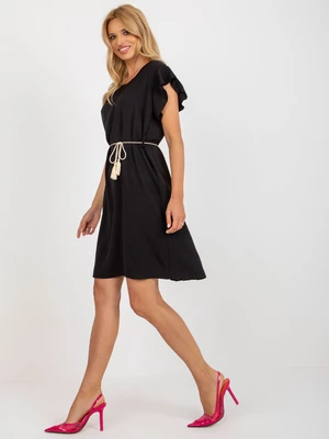 Casual black dress with a thin belt