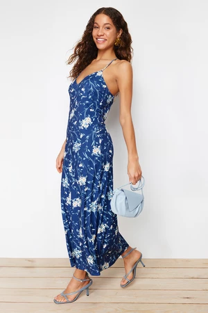 Trendyol Navy Blue Floral A-Line/A-Line Form Back Detail Elastic Knitted Maxi Dress