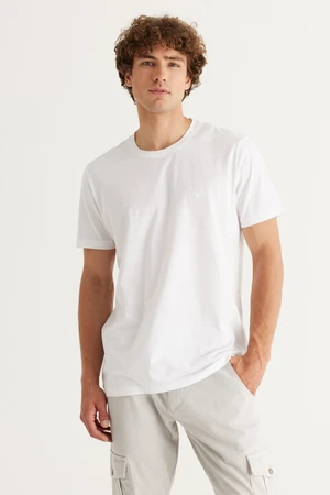 AC&Co / Altınyıldız Classics 100% Organic Cotton Men's White Slim Fit Slim Fit Crewneck T-Shirt.