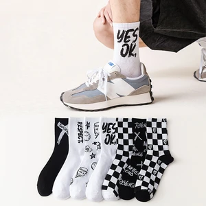 Fashions Happy Funny Socks Man Cotton Letters Squares Black White Sweat-Absorbing Party Dress Short Socks Sokken Four Seasons
