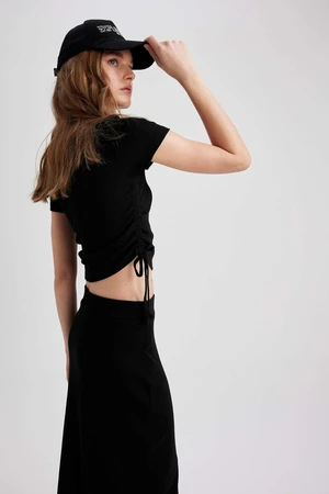 DEFACTO Fitted Crew Neck Short Sleeve Tie Detail Ribbed Camisole Crop T-Shirt