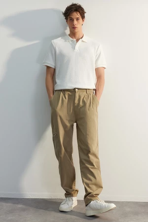 Trendyol Limited Edition Khaki Men's Wide Fit Pleated Trousers