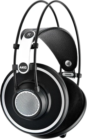 AKG K702