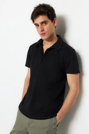 Trendyol Limited Edition Czarna koszulka polo z kołnierzykiem zapinanym na zamek błyskawiczny Pique