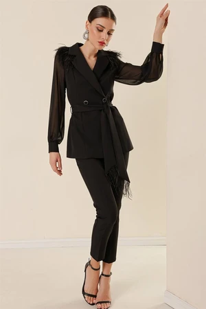 By Saygı Feather-Detailed Buttons on the Collar, Belted Waist, Lined Jacket and Trousers with Side Pockets 2-pack Set Black.