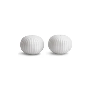 Set bielej soľničky a koreničky z porcelánu Kähler Design Hammershoi