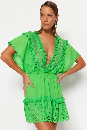 Trendyol zelené mini tkané výšivky 100% bavlněné plážové šaty