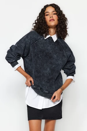 Trendyol Anthracite Aged/Faded Effect Thick Fleece Basic Fit Raglan Sleeve Knitted Sweatshirt
