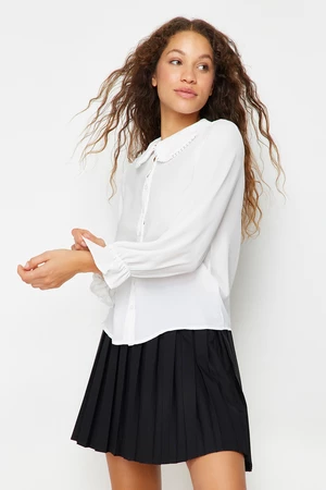 Trendyol fehér galléros részletes ing