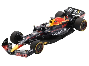 Red Bull Racing RB18 1 Max Verstappen "Oracle" Winner Formula One F1 Belgian GP (2022) with Acrylic Display Case 1/18 Model Car by Spark