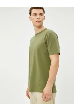Koton Basic T-shirt with Short Sleeves, Crew Neck Slim Fit.
