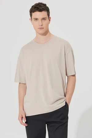 AC&Co / Altınyıldız Classics Men's Beige Oversize Loose Cut Crew Neck 100% Cotton T-Shirt