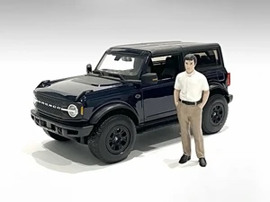 "The Dealership" Customer I Figurine for 1/24 Scale Models by American Diorama