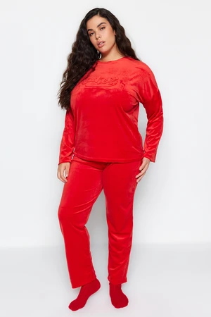 Trendyol Curve Red Velvet Crew Neck Knitted Pajamas Set