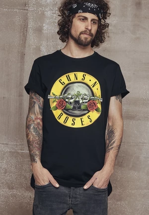 Black T-shirt with Guns n' Roses logo