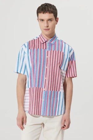 AC&Co / Altınyıldız Classics Men's White Color Oversized Loose Fit Hidden Button Collar 100% Cotton Printed Short Sleeve Shirt.