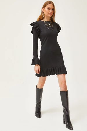 Černé šaty Olalook pro ženy s volánkovými detaily a vyvýšeným žebrováním