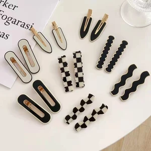 2pcs Korean Black White Hair Pin Plaid Simple Barrettes Elegant Hair Clips Vintage Wave Headwear Women Kids Hair Accessories