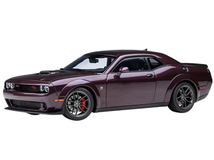 2022 Dodge Challenger R/T Scat Pack Widebody Hellraisin Purple Metallic 1/18 Model Car by Autoart