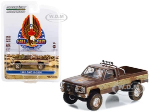 1982 GMC K-2500 Sierra Grande Pickup Truck Brown and Gold (Dirty Version) "Fall Guy Stuntman Association" Hollywood Special Edition 1/64 Diecast Mode
