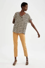 DEFACTO Regular Fit V-Neck Short Sleeve Short Sleeve Blouse