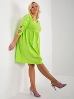 Lime green dress of larger size with embroidered flowers