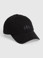 Black men's cap with GAP logo