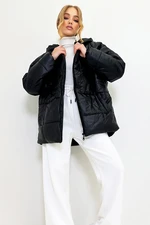 Trend Alaçatı Stili Dámsky lesklý čierny fleecový fleecový vreckový puffer módny oversize nafúknutý kabát Trend Alaçatı Stili Dámsky lesklý čierny fleecový fleecový vreckový puffer módny oversize nafúknutý kabát