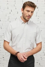 ALTINYILDIZ CLASSICS Men's White-beige Comfort Fit Comfy Cut Buttoned Collar Dobby Short Sleeve Shirt with Pocket. ALTINYILDIZ CLASSICS Men's White-beige Comfort Fit Comfy Cut Buttoned Collar Dobby Short Sleeve Shirt with Pocket.