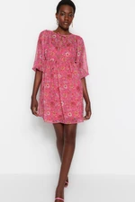 Trendyol Różowa sukienka o prostym kroju mini tkana z podszewką w kwiaty
