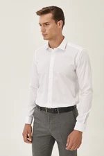 ALTINYILDIZ CLASSICS Men's White Easy-to-Iron Slim Fit Slim Fit Classic Collar Cotton Shirt.