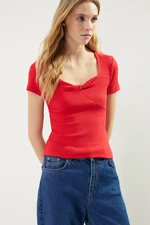 Trendyol Red Fitted Heart Collar Ribbed Stretch Knitted Blouse