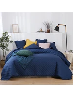 Edoti Quilted bedspread Pompoo A735