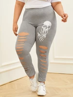 Plus Size Graphic Cut Out Skull Leggings
