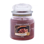 Yankee Candle Crisp Campfire Apples 411 g vonná svíčka unisex
