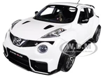 Nissan Juke R 2.0 White 1/18 Model Car by Autoart