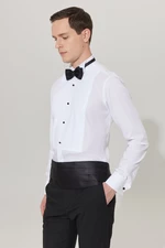 ALTINYILDIZ CLASSICS Men's White Non-iron Slim Fit Slim Fit Shirt with Ankle Collar 100% Cotton Non-iron Shirt.
