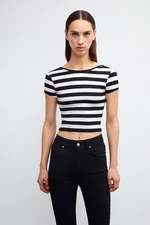 VATKALI Backless striped blouse