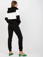 Black and white sweatshirt set with sweatshirt with patches
