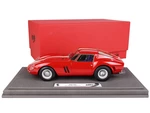 Ferrari 250 GTO Red with Green White and Red Stripes "Press Day February 24 1962" with DISPLAY CASE Limited Edition to 300 pieces Worldwide 1/18 Mode