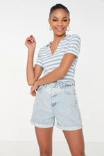 Pantaloncini da donna Trendyol Denim