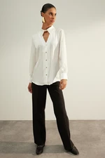 Trendyol Ecru Cut Out Detailed Oversize/Creature Satin Woven Shirt Trendyol Ecru Cut Out Detailed Oversize/Creature Satin Woven Shirt